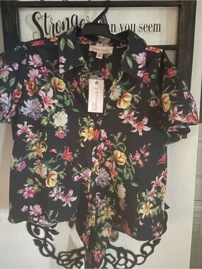 Philosophy Black Floral Short-Sleeve Button-Up Blouse with Tie at bottom Sz L